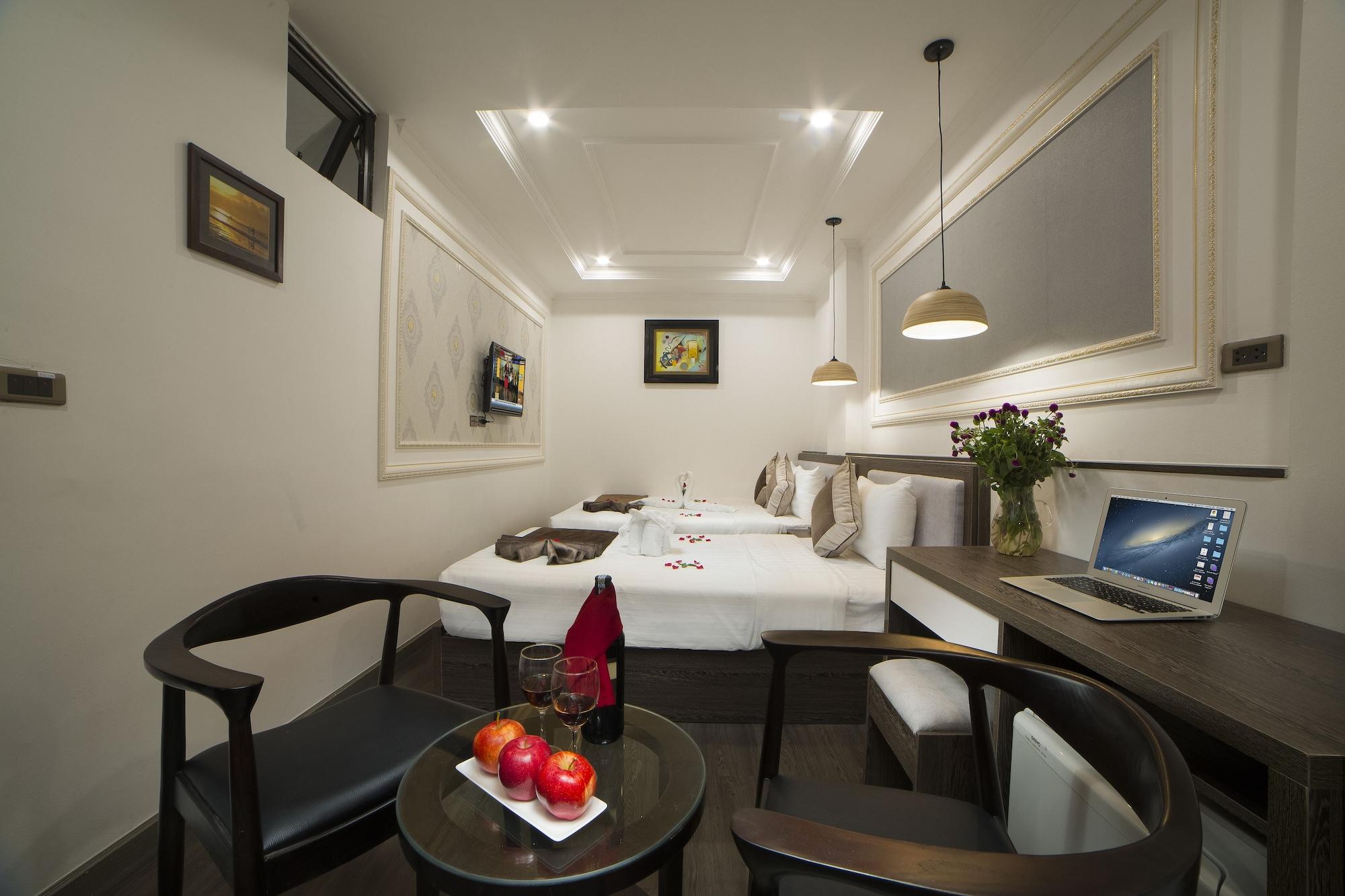 Galliot Central Hotel Hanoi Bagian luar foto