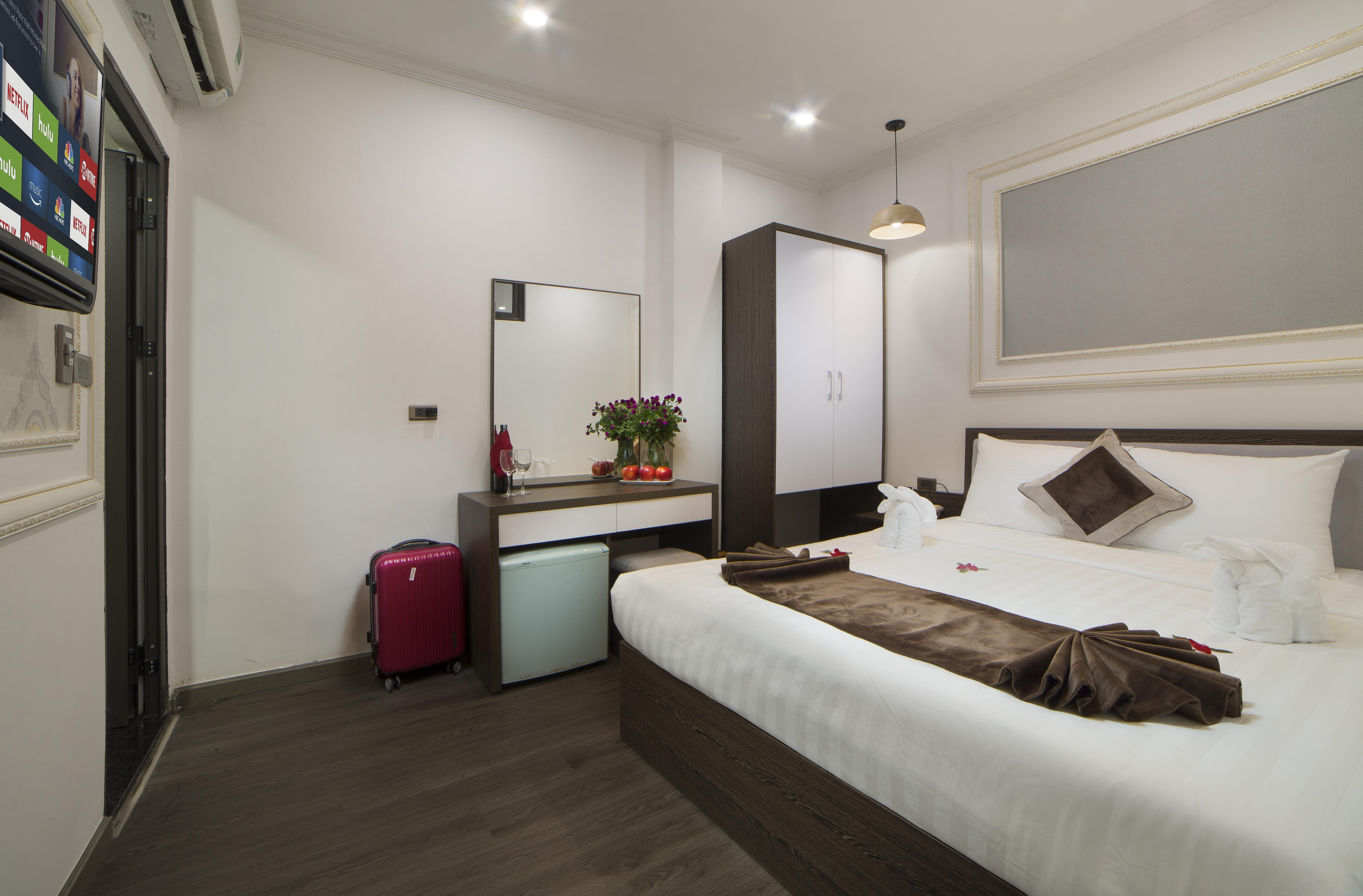 Galliot Central Hotel Hanoi Bagian luar foto