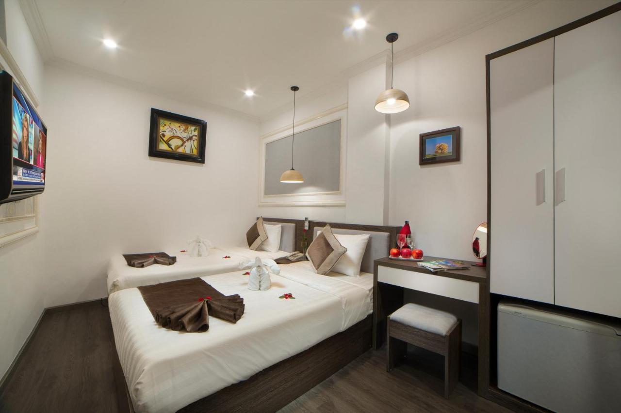 Galliot Central Hotel Hanoi Bagian luar foto